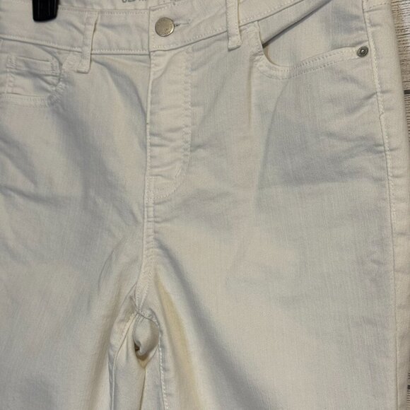 Women’s Old Navy Rockstar Winter White Jeans – Size 8 – Mid Rise – Tapered Leg - Picture 4 of 6